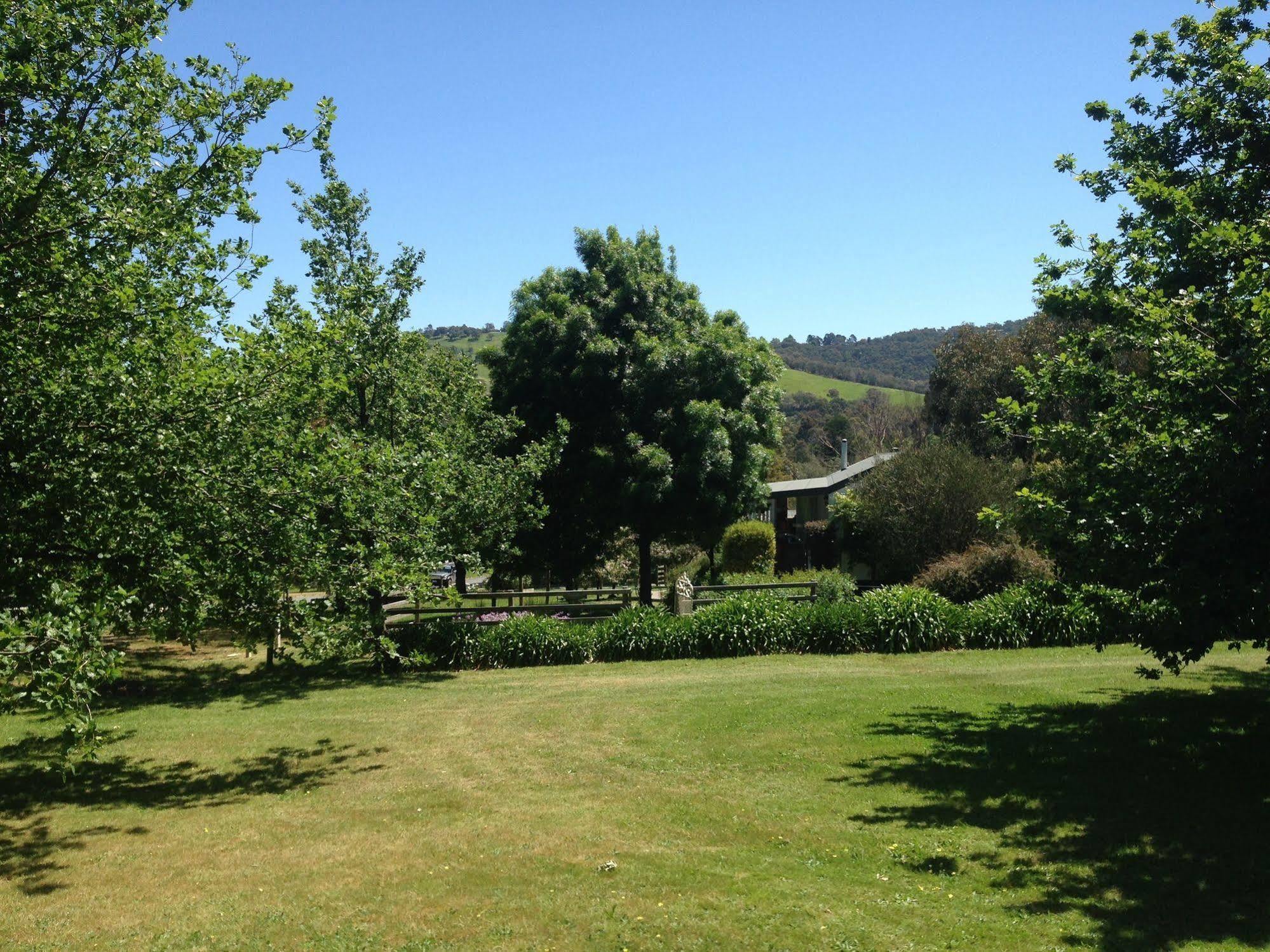 Yarra Glen Bed & Breakfast Екстериор снимка